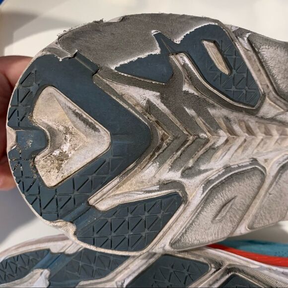 - Hoka Clifton 8 running sneakers - Picture 10 of 10